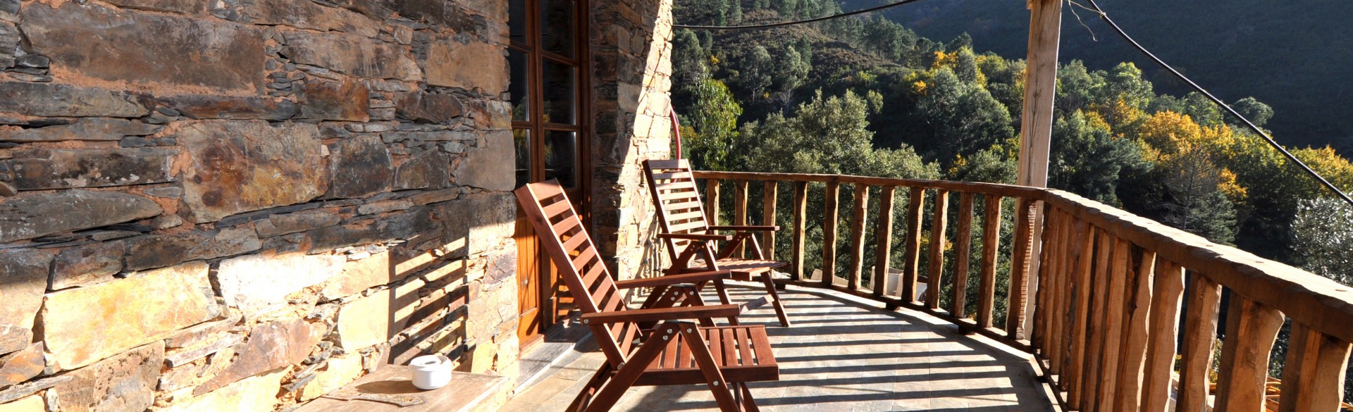 Casa do Vale - Cerdeira - Home for Creativity