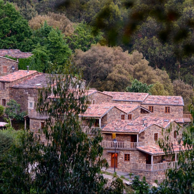 Casa da Aldeia - Cerdeira Home for Creativity