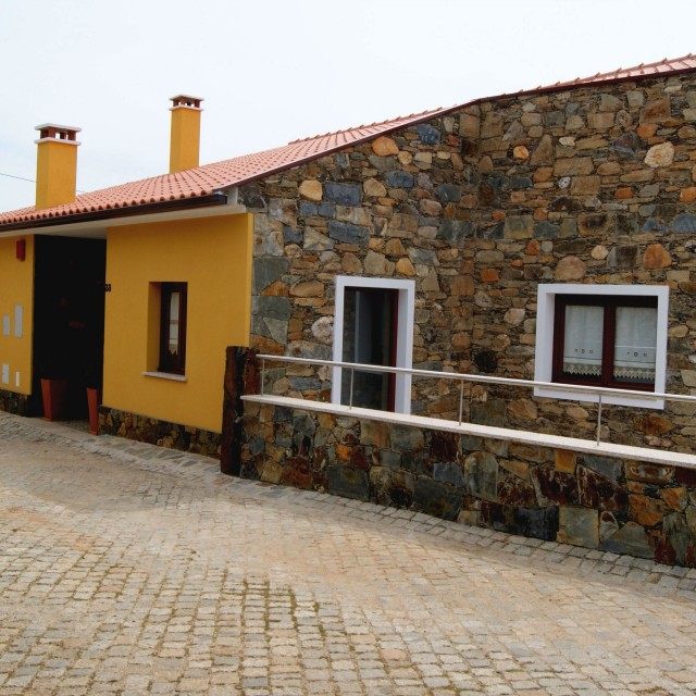 Casa Cova do Barro