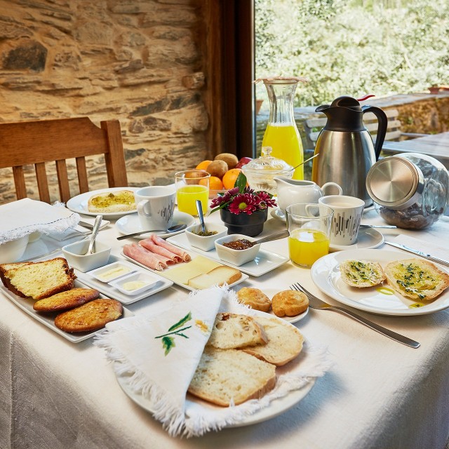 Casa Amores-Perfeitos - Xisto Sentido