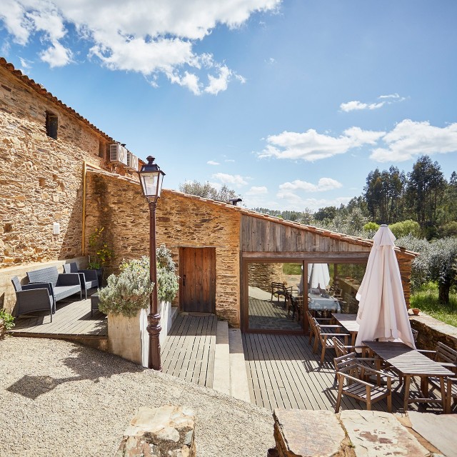 Casa Amores-Perfeitos - Xisto Sentido