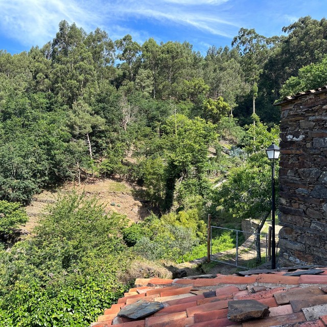 Casa do Mel - Cerdeira - Home for Creativity