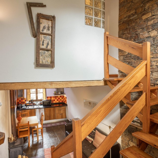 Casa da Janela - Cerdeira - Home for Creativity