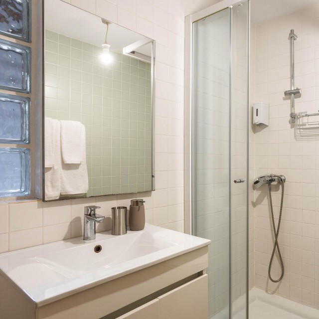 Casa da Janela - Cerdeira - Home for Creativity