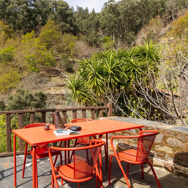 Casa das Estórias - Cerdeira - Home for Creativity