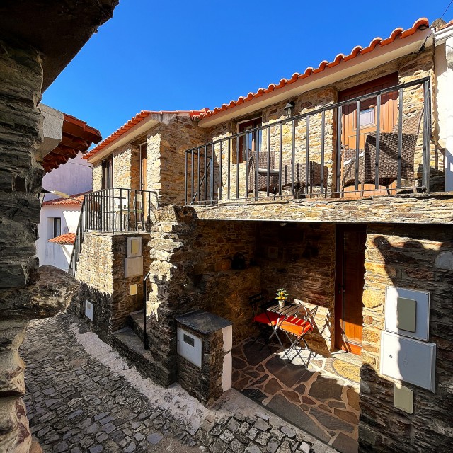 Casa da Laranjeira - Casas dos Carregais