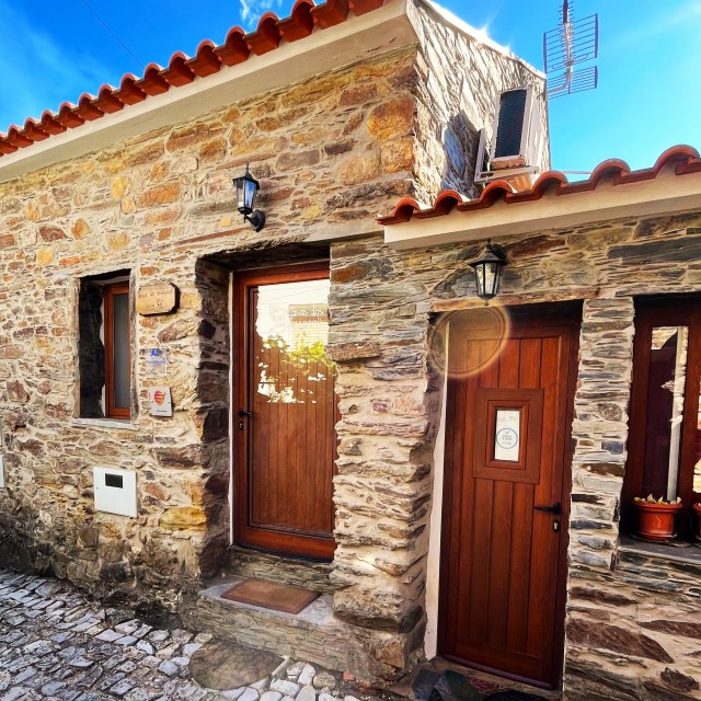 Casa da Cerejeira - Casas dos Carregais